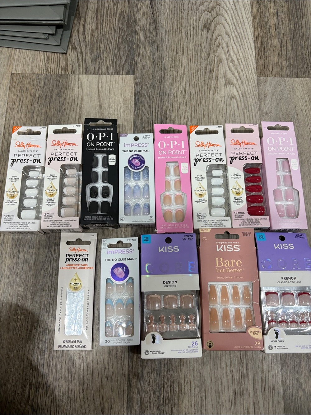 Mixed Press-On Nails Set — Multiple Colors